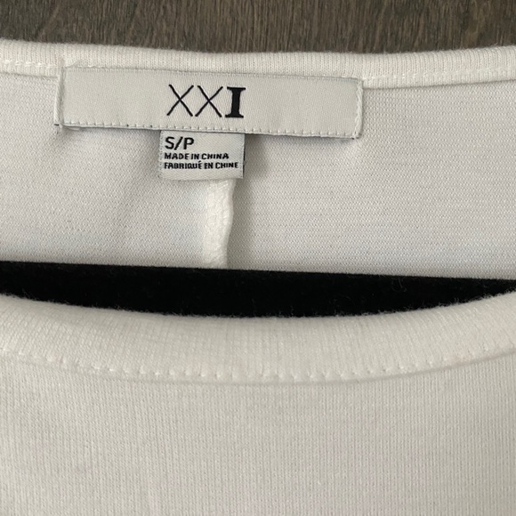 White Cap Sleeve Sweater Dress - Picture 3 of 4